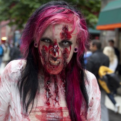 Zombie woman making eye contact during the Stockholm Zombie walk